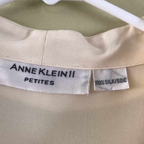 Ann Klein ll silk blouse - Picture 2 of 6
